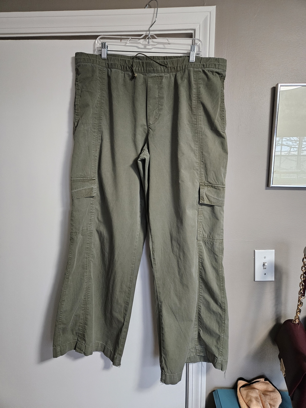 Arizona Jean Company Olive Green Wide-Leg Cargo Pants